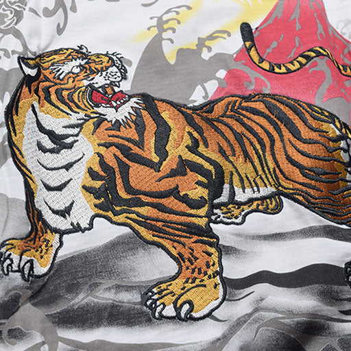 The Tiger Confronts The Dragon Embroidered Sukajan T-shirt - solekoi